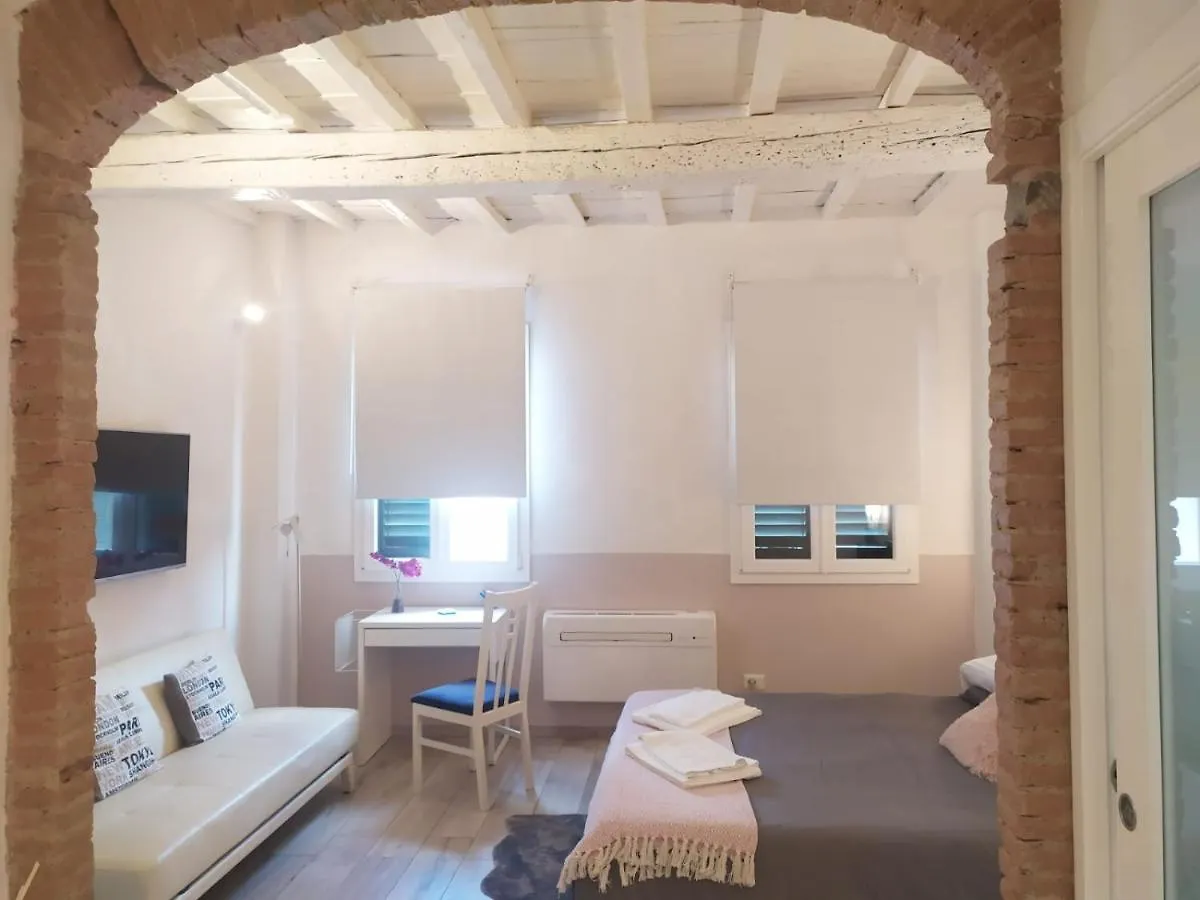 Appartamento In Via San Gallo Florence